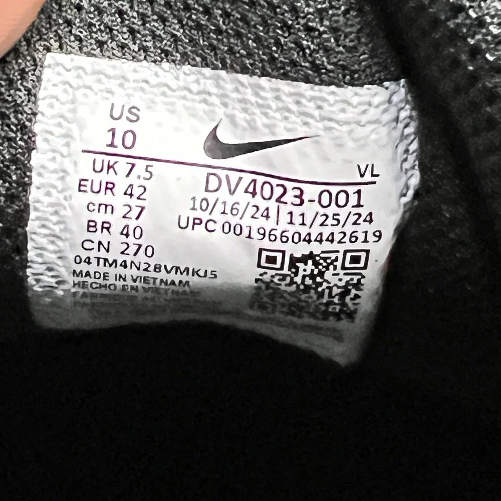 Nike Air Zoom Winflo 10 DV4023-001 Womens US 10‎ Running Shoes Black Sneakers